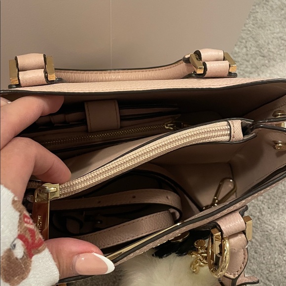 Pink Michael Kors Leather Matching set plus MK key chain - Picture 7 of 8